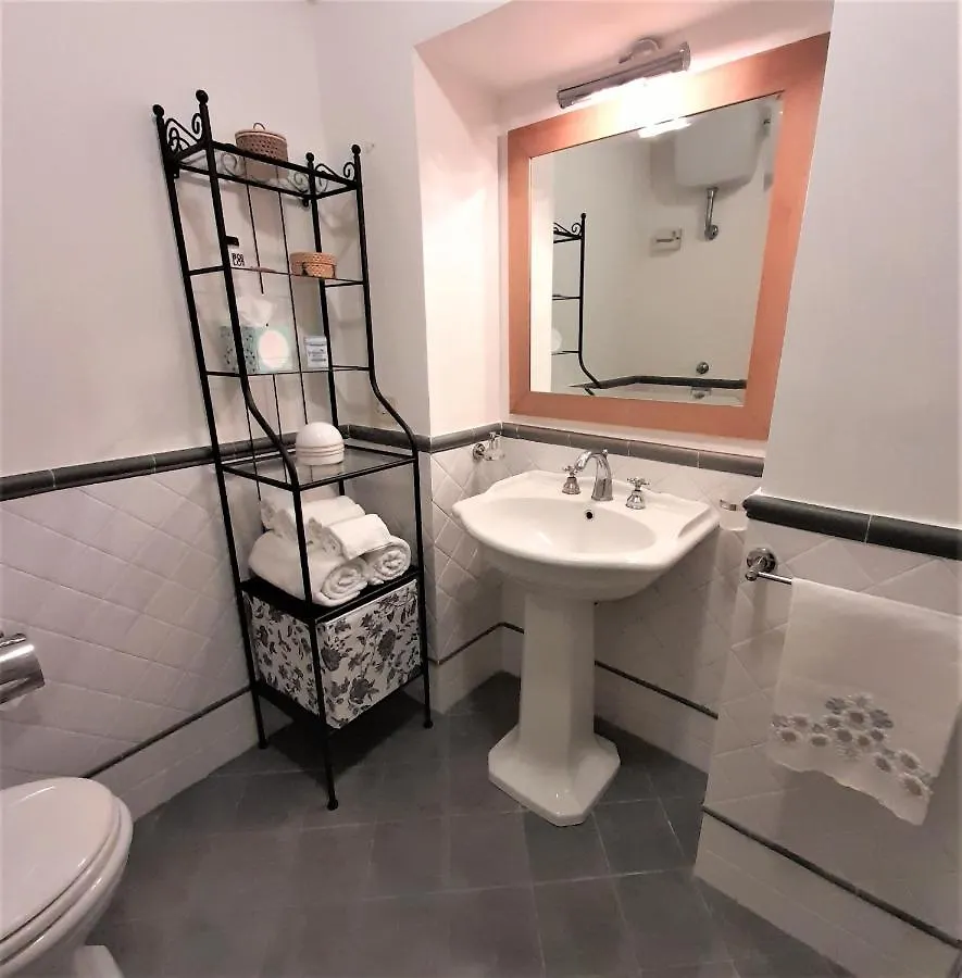 Apartment Suite Vittoria Naples